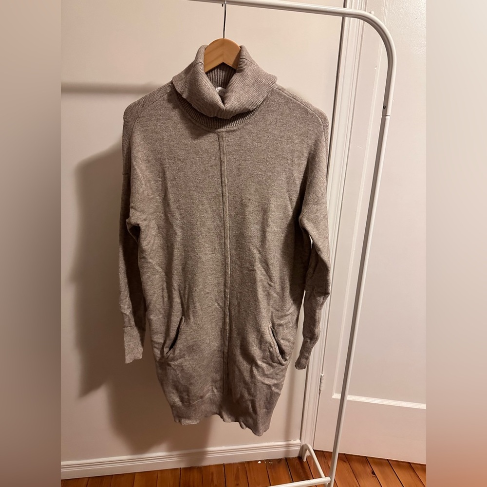 Seven Sisters - Sweater Dress